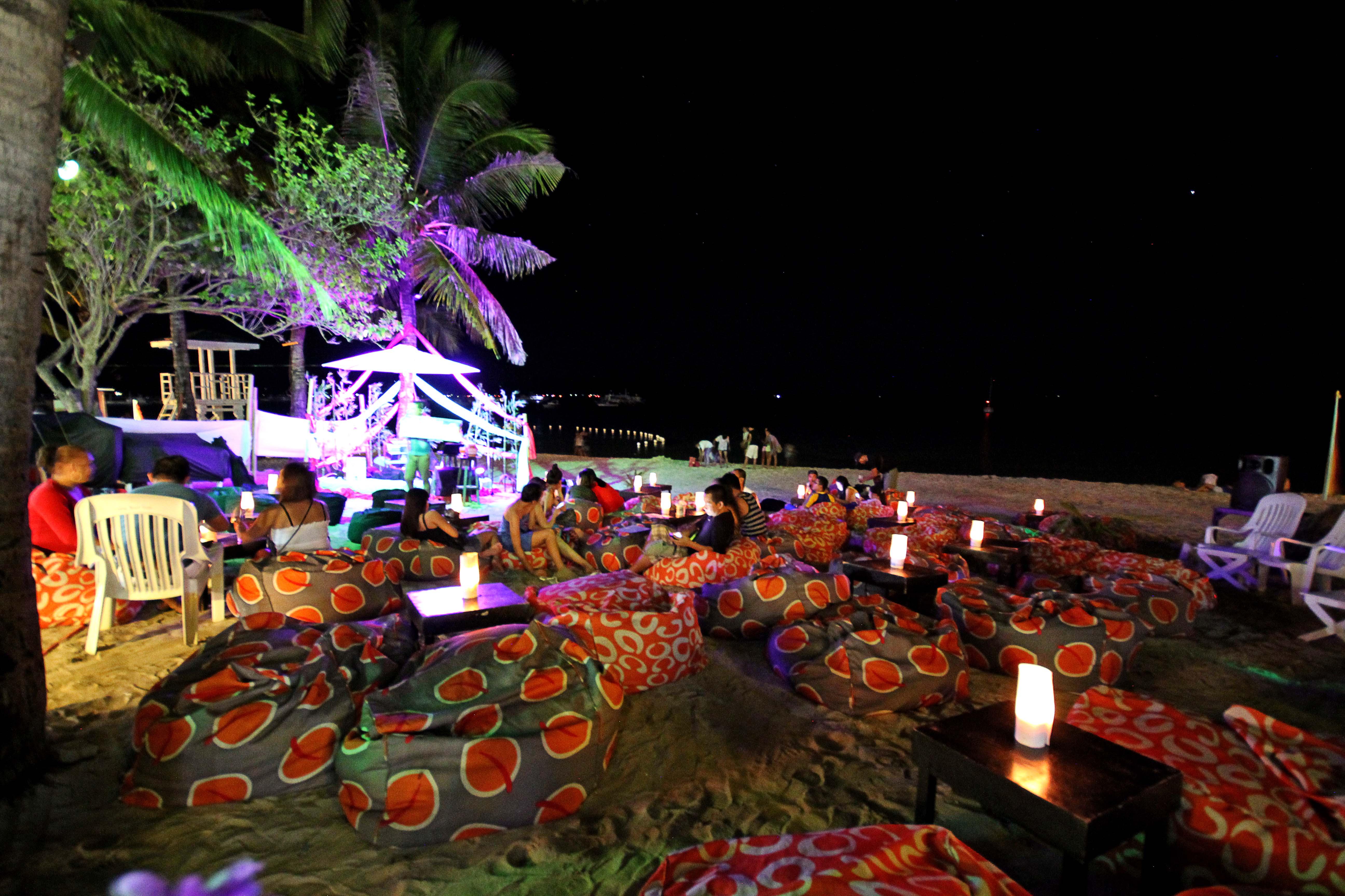 Bamboo Beach Resort & Restaurant Manoc-Manoc Eksteriør billede
