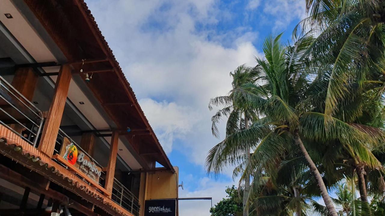 Bamboo Beach Resort & Restaurant Manoc-Manoc Eksteriør billede