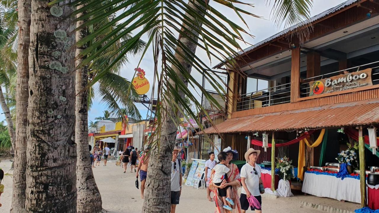 Bamboo Beach Resort & Restaurant Manoc-Manoc Eksteriør billede
