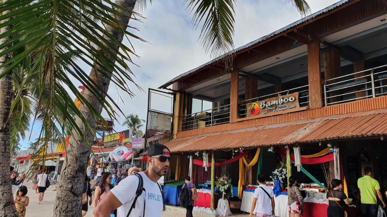Bamboo Beach Resort & Restaurant Manoc-Manoc Eksteriør billede